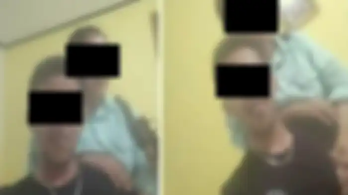 Foto mesra oknum polisi dengan istri tahanan viral di media sosial. Diduga keduanya berselingkuh. 