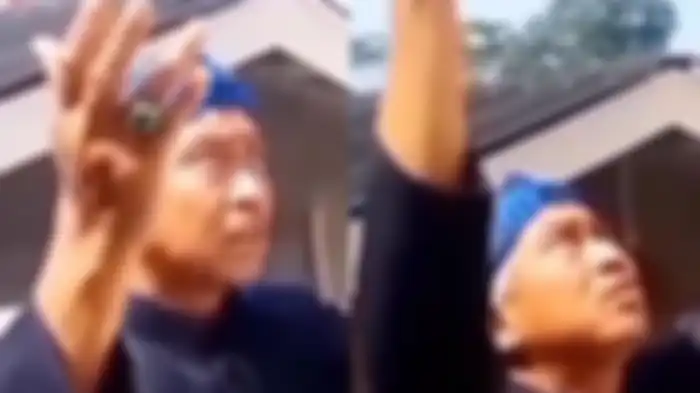 Aksi pimpinan ponpes minta uang kepada Malaikat Jibril untuk bayar utang.