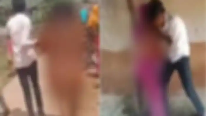 Ibu hamil ditelanjangi dan diarak keliling keliling kampung lantaran diduga selingkuh.