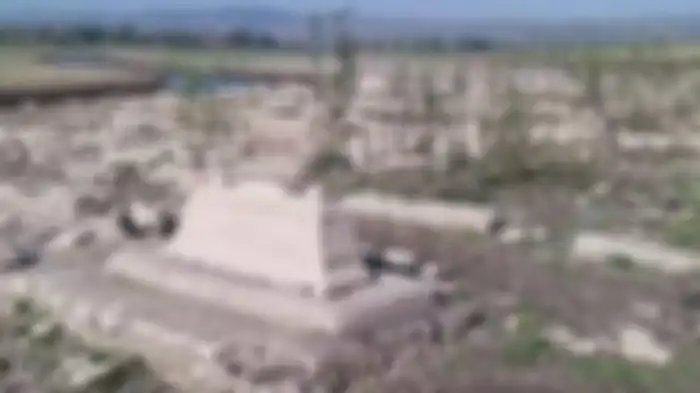 Ratusan makam kuno muncul saat WGM surut, ada juga makam anggota PKI.
