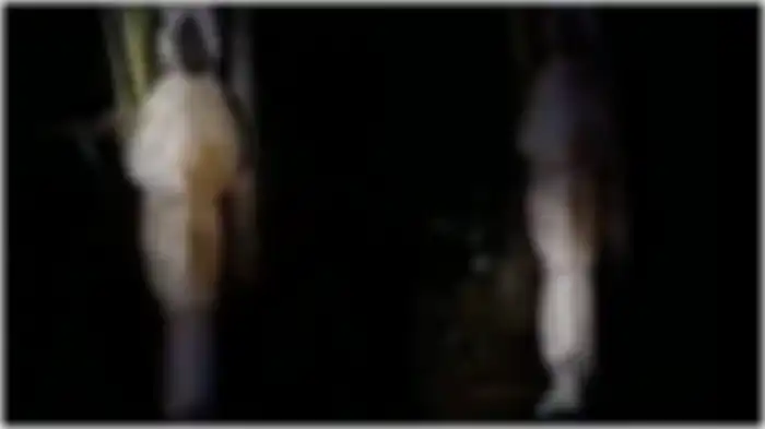 Kolase penampakan pocong viral di medsos.