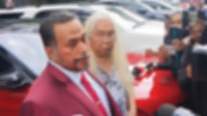 Gideon Tengker memastikan tidak ada niat untuk memenjarakan dua putrinya, Nagita Slavina dan Caca Tengker. 