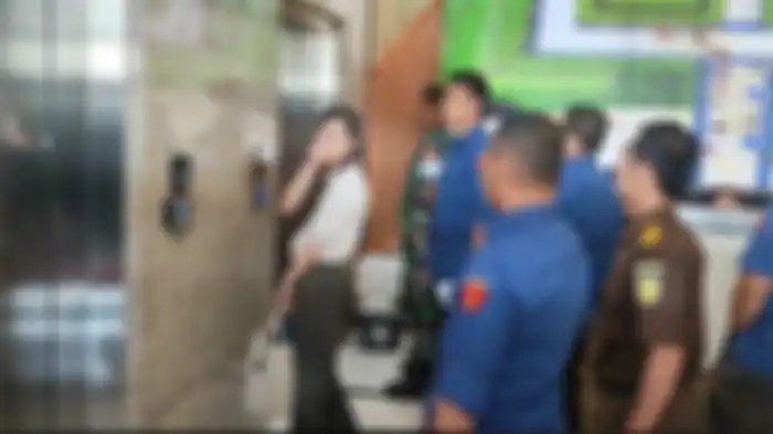 Sandra Dewi tiba di gedung Kejaksaan Agung (Kejagung) RI