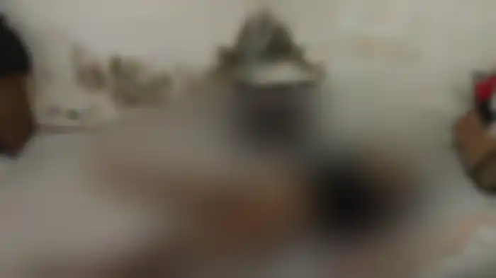 Mayat wanita hamil ditemukan bersimbah darah di sebuah ruko Kelapa Gading, Jakarta Utara, Sabtu (20/4/2024).