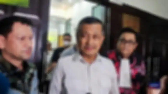Mantan Wakapolri, Komjen Pol (Purn) Oegroseno mengatakan Pegi Setiawan harus mendapat ganti rugi Rp 100 miliar jika terbukti merupakan korban salah tangkap.