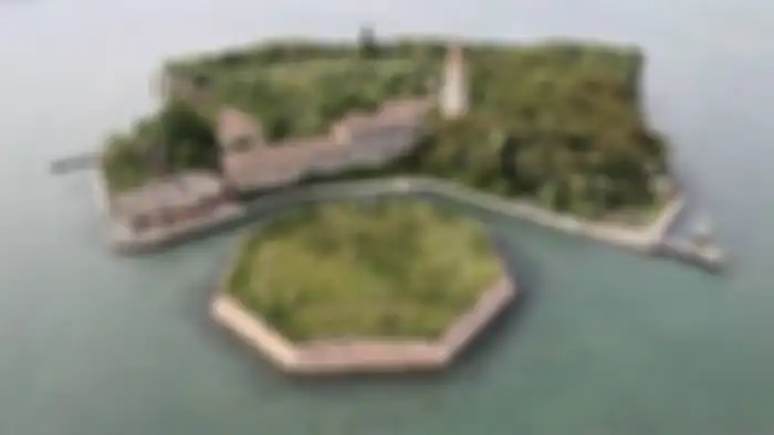 Pulau Poveglia, Italia