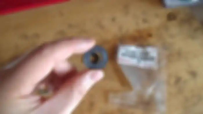 Gasket oil drain plug milik mobil bisa dipakai di motor, cari yang ukurannya sesuai 