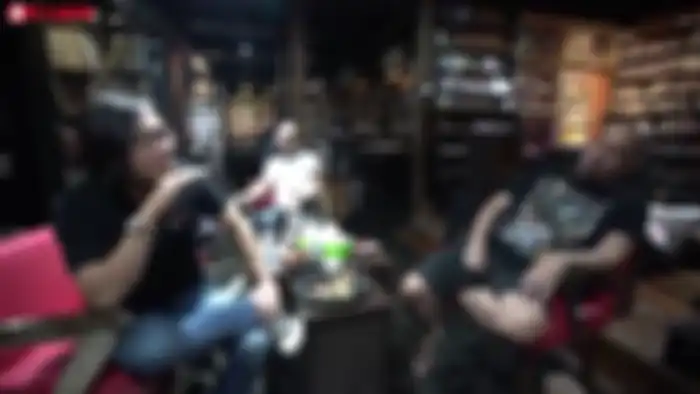 Ahmad Dhani Kaget Setengah Mati Dapati Bantalnya Bersimbah darah hingga Tembus ke Bawah, sang Ibu Jadi Saksi: Ini Kiriman...