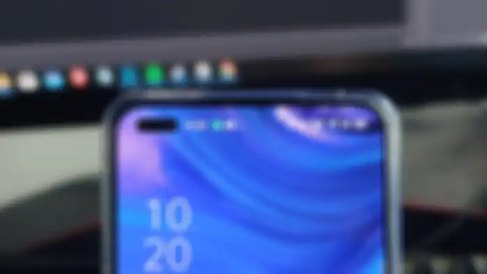 Dual Punch Hole Oppo Reno4