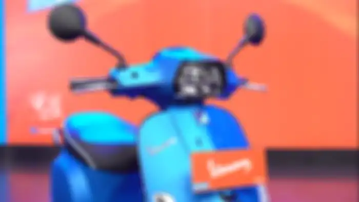 Kesan sporty dengan penambahan warna hitam Matt yang dipadukan dengan glossy tersemat pada Vespa S 125 i-get terbaru