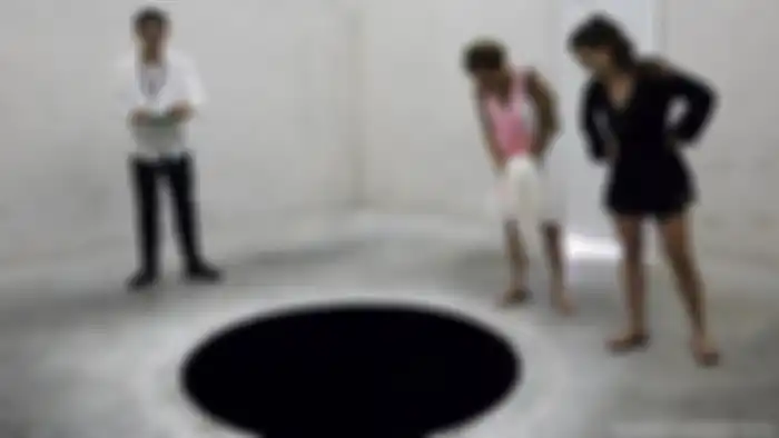 lubang buatan Anish Kapoor
