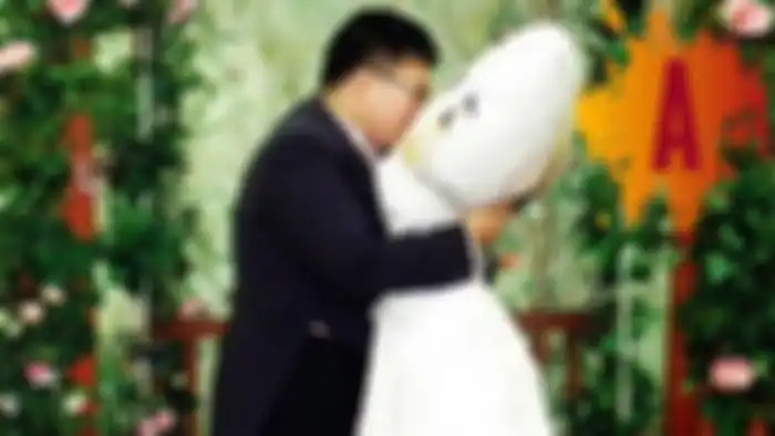Pernikahan unik pria Korea bernama Lee Jin Gyu dengan boneka