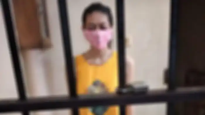 Foto pelaku sate beracun, Nani Aprilliani Nurjaman (25), cuma memakai di dalam sel tahanan viral di media sosial.