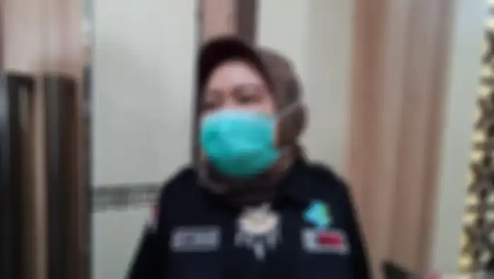 Kepala Dinas Kesehatan Sumatera Selatan (Kadinkes Sumsel) Lesty Nurainy yang ikut terseret dalam kasus sumbangan Rp 2 triliun anak Akidi Tio.
