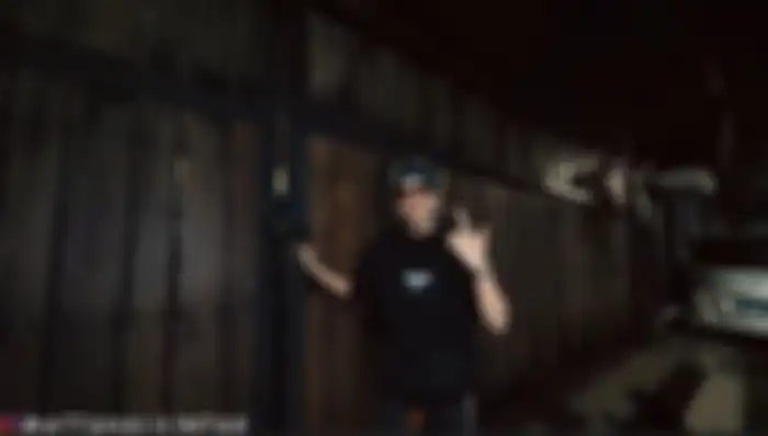 Bagian pagar rumah Ussy Sulistiawaty dan Andhika Pratama