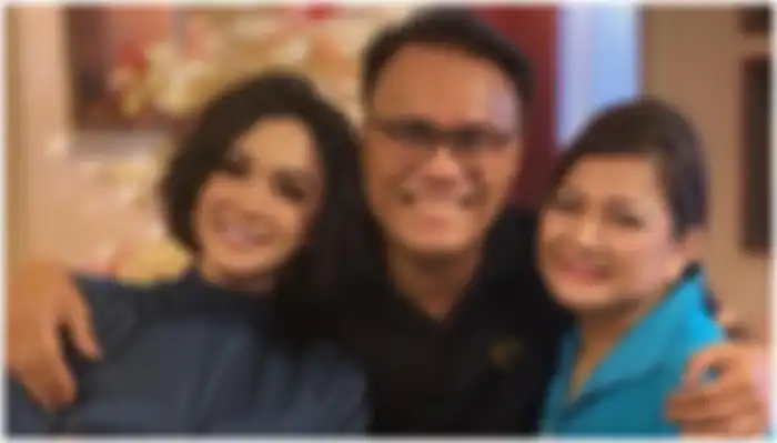 Berbanding Terbalik dengan Krisdayanti, Yuni Shara Malah Kerap Sambangi Rumah Mantan Suami dan Tak Malu Berkumpul dengan Istri Pertama Henry Siahaan Demi Anak: Kita Nggak Boleh Egois, Mikiran Diri Kita Sendiri!