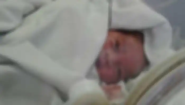 Bayi yang selamat