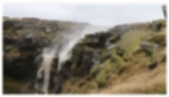 Air terjun “terbalik” di Inggris