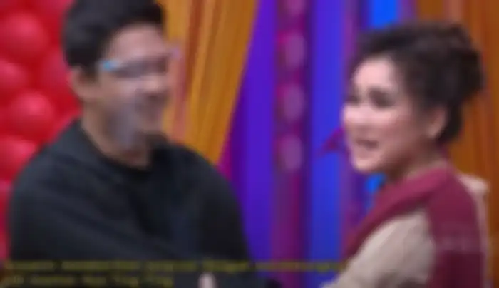 Reaksi Ayu Ting Ting saat kedatangan sang mantan kekasih