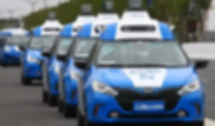 Mobil pintar yang dapat berjalan sendiri karena terhubung ke jaringan Cloud