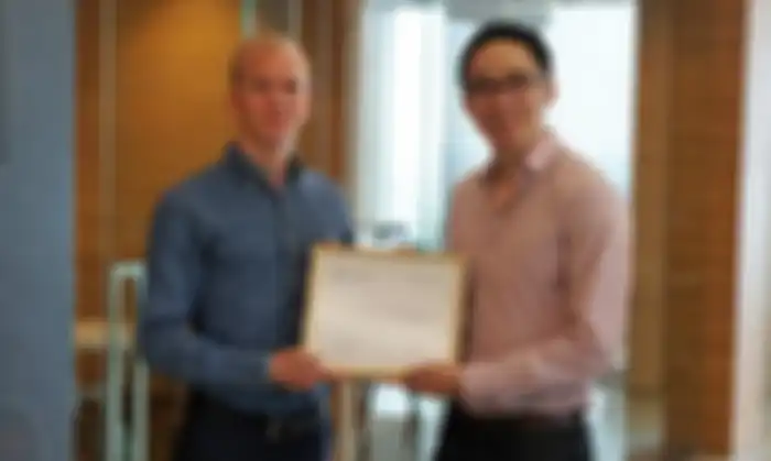 Benedicto Haryono selaku CEO dan Co-Founder KoinWorks dan Johan Wilhelmsson sebagai perwakilan EF