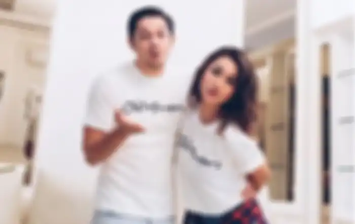 Andrew Andika dan istrinya, Tengku Dewi Putri.