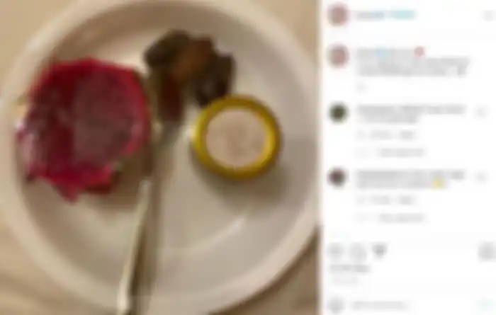 Inul Daratista makan makanan sederhana saat sahur
