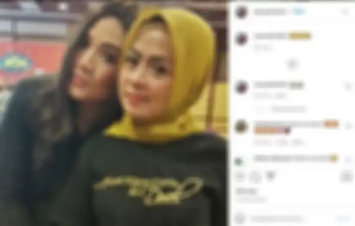 Maryati dengan Cornelia Agatha
