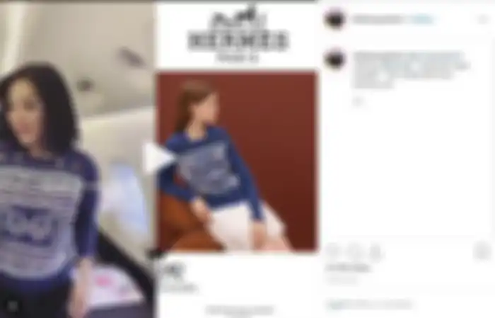 Kaos oblong Syahrini yang ternyata keluaran Hermes