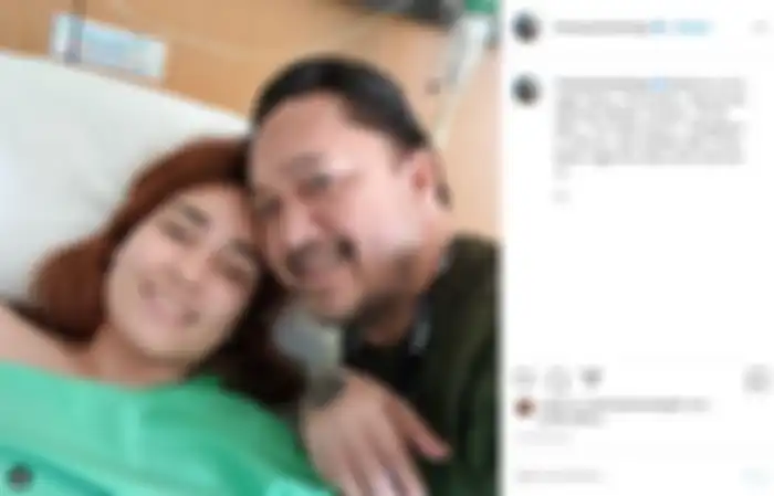 Unggahan Franky Sihombing yang mengabarkan kondisi istrinya, Feby Febiola usai menjalani operasi kista ovarium