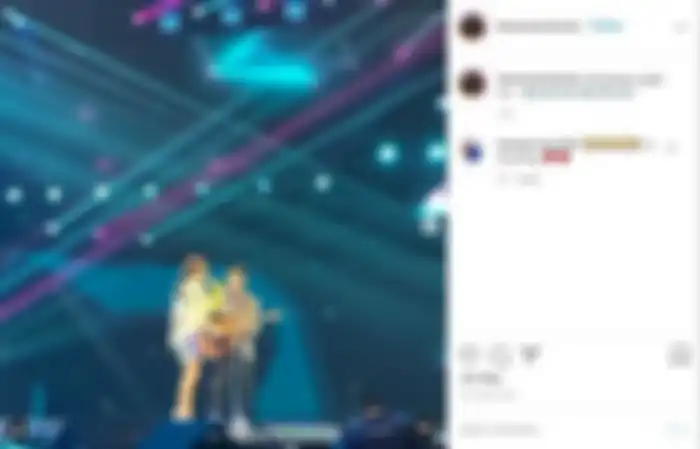 unggahan bcl saat manggung dengan ariel noah