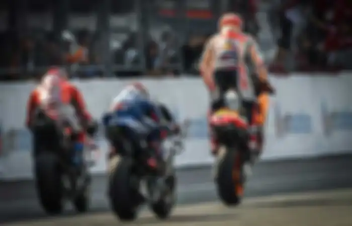 MotoGP Thailand juga mencatat finish dengan jarak mepet antara Marquez dan Dovizioso