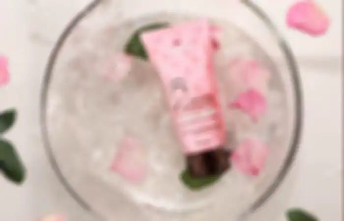Penasaran gimana review Waterdrop Sleeping Mask dari Viva ini, girls?