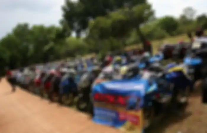 Parkiran motor di gelaran 2nd Anniversary GSX Community Nusantara.