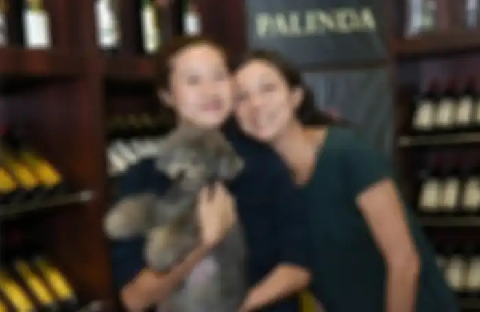 Potret cantik Eliane Ng yang kerap bagikan momen bersama sang anak, Etta Ng