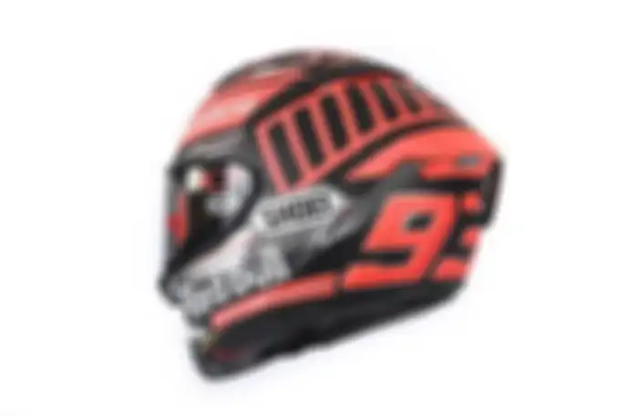 Helm Shoei Dipakai Marc Marquez