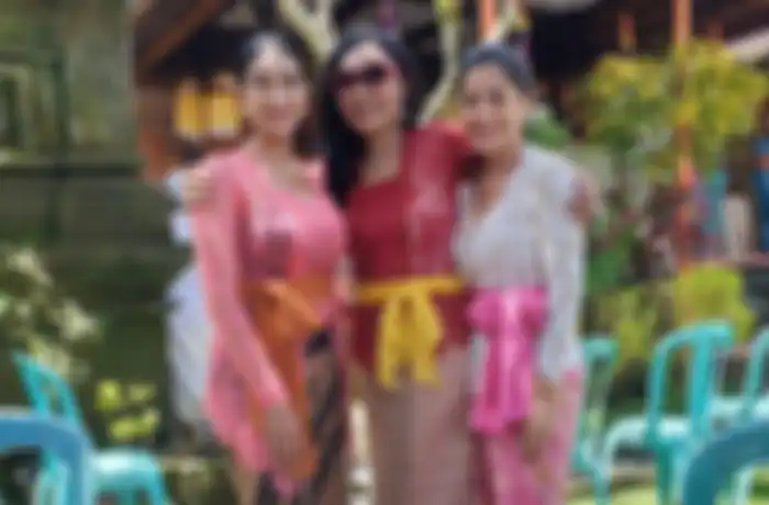 Lulu tobing tampak awet muda meski usianya sudah 41 tahun