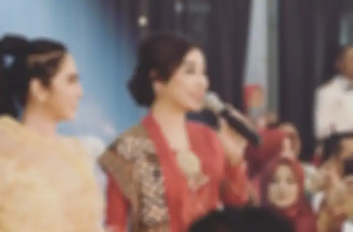 Uut Permatasari ogah dipanggil dengan nama panggung saat tampil bernyanyi bersama Dewi Perssik di acara Polri