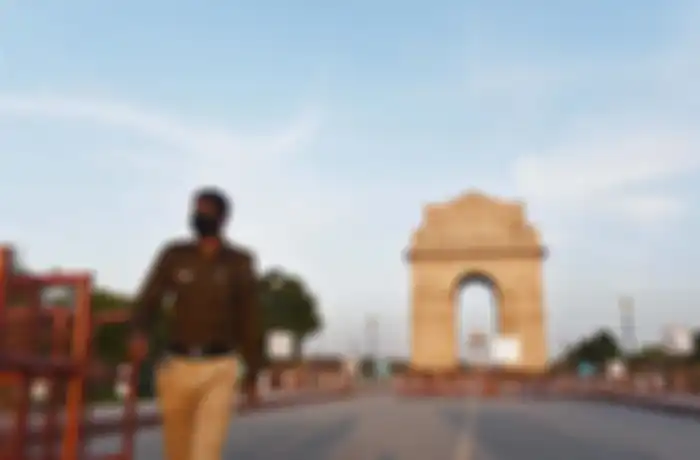 Langit Ibu Kota India, New Delhi setelah pemerintah setempat menerapkan lockdown untuk mencegah penyebaran virus corona.