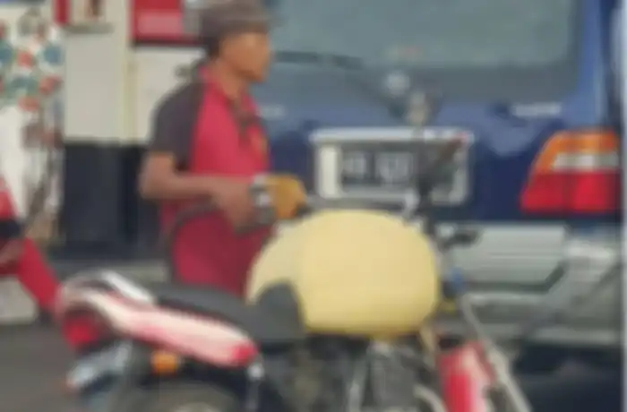 Suzuki Thunder tangkinya dimodifikasi bentuknya mirip drum.