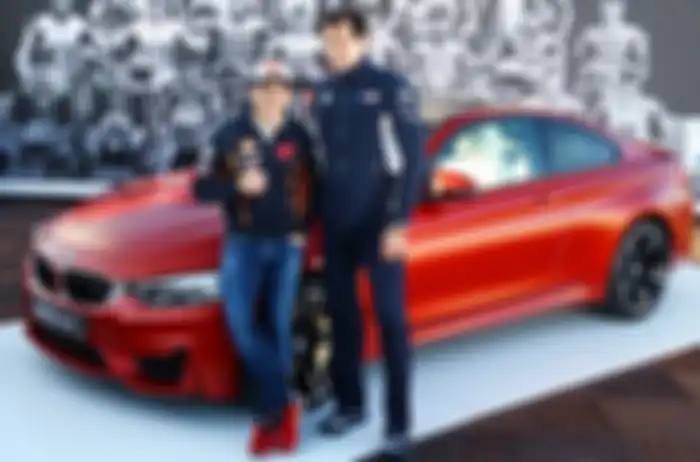 Di tahun 2014 Marc Marquez mendapakan BMW M4 Coupe