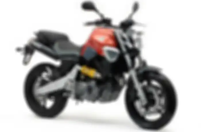 Yamaha MT-03 punya desain unik dan karakter nakal