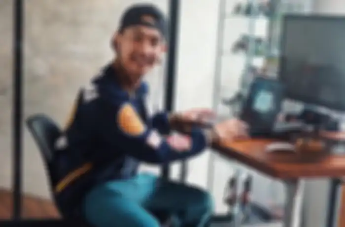 Adrianka Anka dari Elders Garage sempat kecelakaan saat naik motor beberapa waktu lalu.
