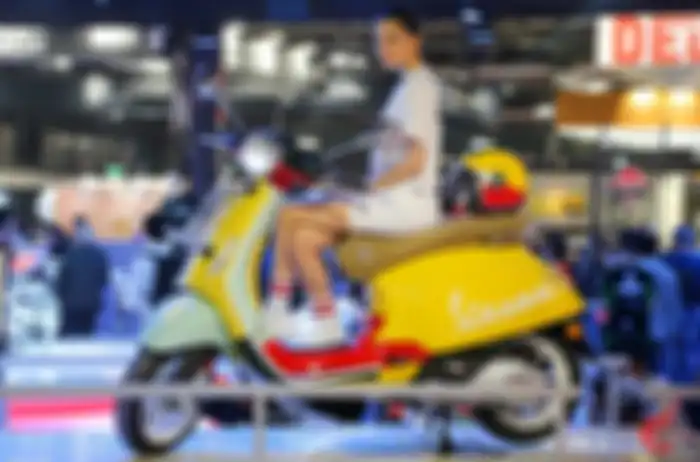 Vespa Primavera Sean Wotherspoon.
