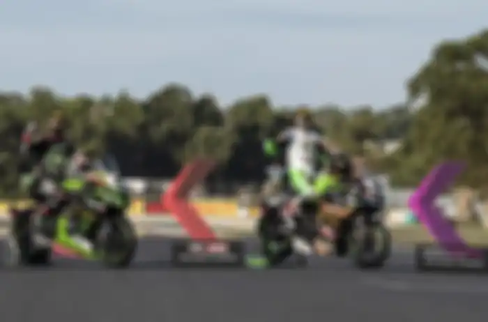Jonathan Rea dan Jeffrey Buis bawa Kawasaki Ninja dominasi WSBK