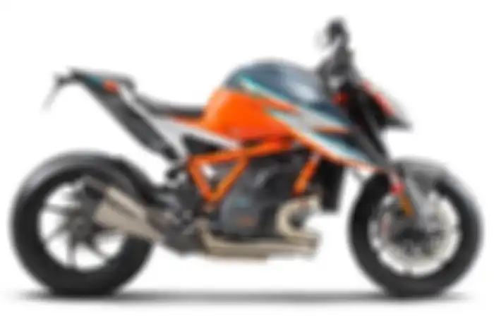 KTM 1290 Super Duke RR pakai subframe dan bodi karbon fiber