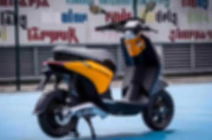 Piaggio One.