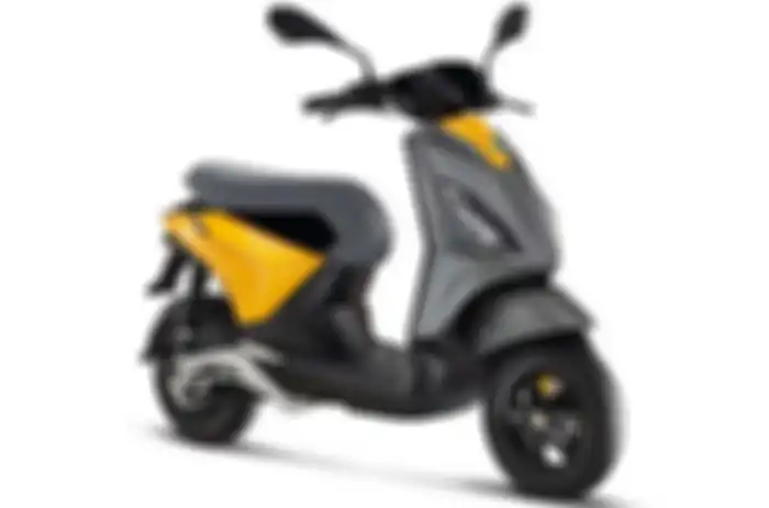 Piaggio One punya desain mirip Zip terutama depannya