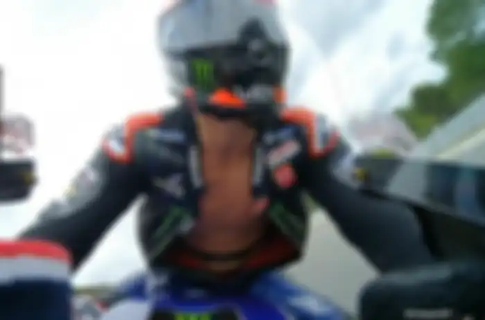 Wearpack Fabio Quartararo terbuka di MotoGP Catalunya 2021