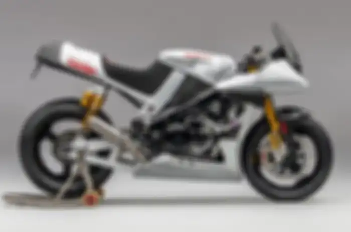 Suzuki Katana dengan kaki-kaki dan mesin modern